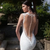 Kasal damit na may bukas na likod mula sa Berta Bridal