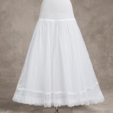 Petticoat na walang singsing sa kasal na silweta