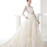 Ang damit na pangkasal sa Pronovias 2015