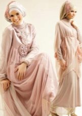 Muslim Wedding Dress sa pamamagitan ng Irna La Perle