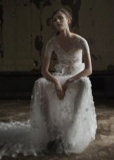 Ang telang transparent na damit mula sa VeraWang