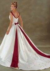 White at Red Wedding Dress na may Bonny Bridal Train