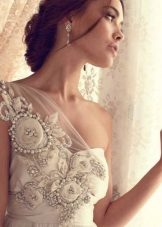 Dress sa kasalan ni Anna Campbell