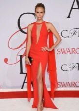 Hollywood-style gown sa red carpet