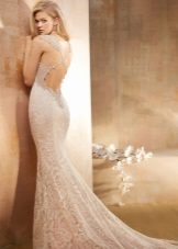 Mermaid wedding dress na may bukas na likod