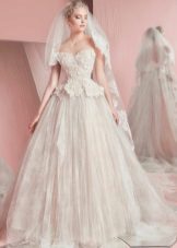 Kasal damit mula sa Zuhair Murad 2016 puntas na may basky