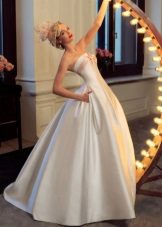 A-silhouette wedding dress ni Tatiana Kaplun
