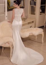 Mermaid wedding dress na may lace back