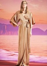 Silk evening dress na may amoy