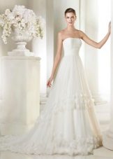 Ang A-silweta sa San Patrick's Wedding Gown