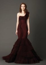 Red wedding dress mula sa Vera Wong sirena