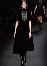 Velvet dress with short sleeves