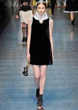 Short velvet dress