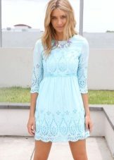 Blue dress na may pagbubutas