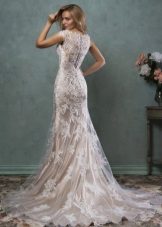 Kasal damit mula sa Amelia Sposa lace