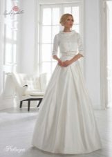 Wedding dress pearl shadow