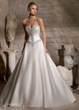 Wedding Dress na may Swarovski Crystals