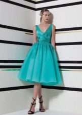 Sandalyas para sa midi evening dress