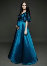 Blue elegant na damit para sa mga buntis na kababaihan