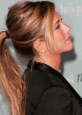 Hairstyle tail para sa isang business meeting