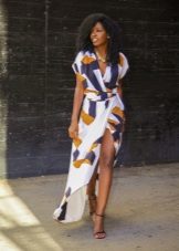 Summer long dress with a smell