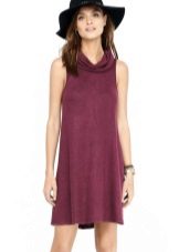 Dress A-line na may tubong kwelyo