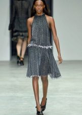 Midi dress na may American armhole