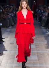 Autumn dress na may frill sa sahig