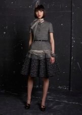 A-line Wool Dress na may Lace