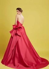 A-line backless dress sa sahig