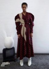Winter dress sa isang hawla
