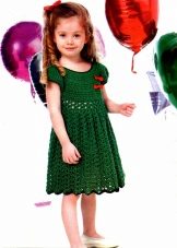 Summer knitted dress para sa mga batang babae 6 taon