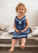 Summer knitted dress para sa mga batang babae 4 na taon
