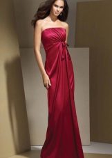 madilim na pula satin bustier na damit