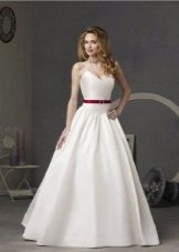satin dress na may gravity belt