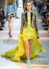 Jacket sa dilaw na damit maikling harap mahaba likod