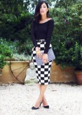 Knitted skirt black-and-white pencil