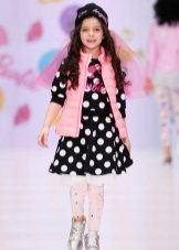 Niniting damit para sa batang babae sa tuldok polka