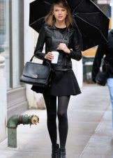 Black skirt sun