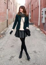 Black skirt sun