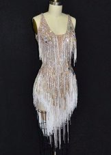 Damit para sa sayawan sa estilo ng latino