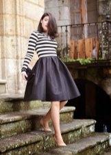 Malambot na Midi Skirt Casual