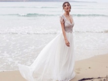 Kasal damit mula sa Anna Campbell 2016 na may palamuti sa bodice