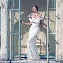 Kasal damit mula sa Giuseppe Papini na may orihinal na neckline