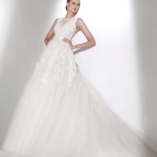 Kasal damit mula sa koleksyon 2015 ng Elie Saab mula sa chiffon
