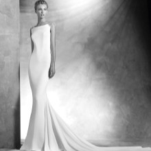 Kasal damit sa estilo ng minimalism mula sa Pronias 2016