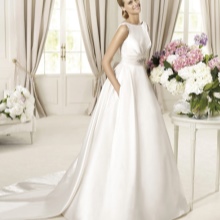 Kasal damit mula sa Pronovias satin