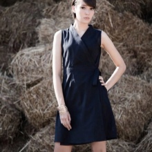 Black short dress with a smell
