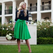Green palda na may bow
