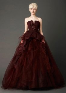 Red Wedding Dress ni Wong